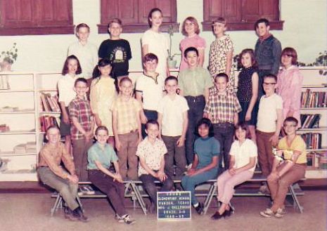 RHS Class of 1976 at Young School in 5th grade